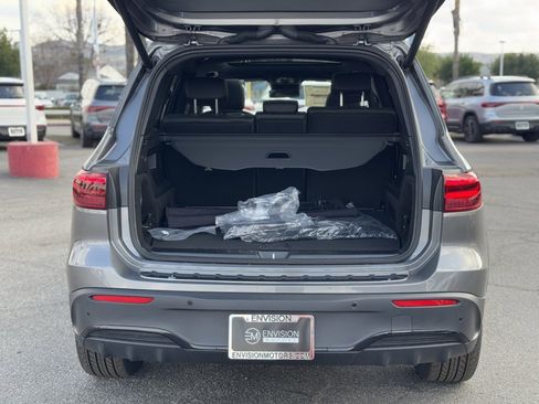 Used 2024 Mercedes-Benz EQB 300 4MATIC image 14