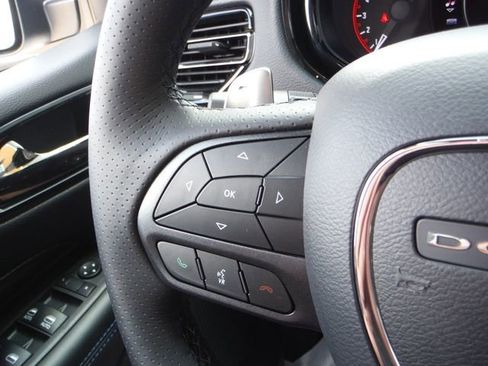 Used 2022 Dodge Durango R/T w/ Tow 'N Go Package AWD/4WD image 55