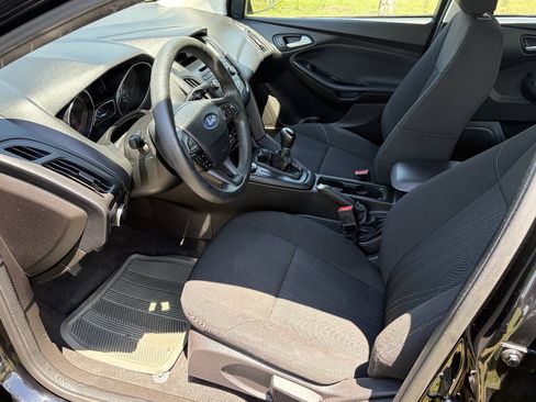 Used 2016 Ford Focus SE FWD image 7