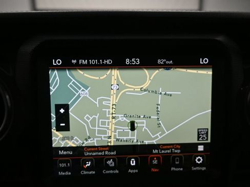 Used 2023 Jeep Wrangler Unlimited Sahara w/ Cold Weather Group AWD/4WD image 12