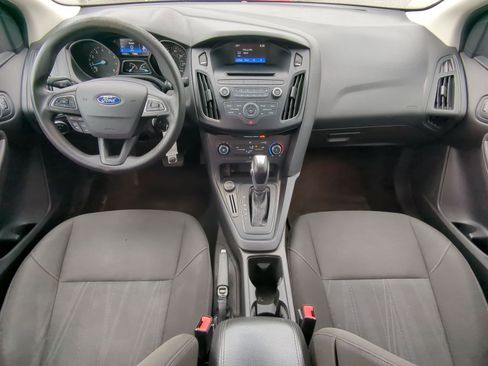Used 2015 Ford Focus SE w/ Reverse Sensing Package image 17