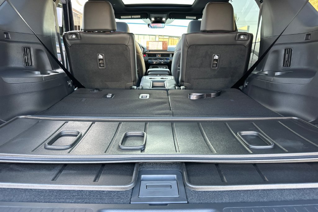 New 2026 Honda Pilot Black Edition image 18