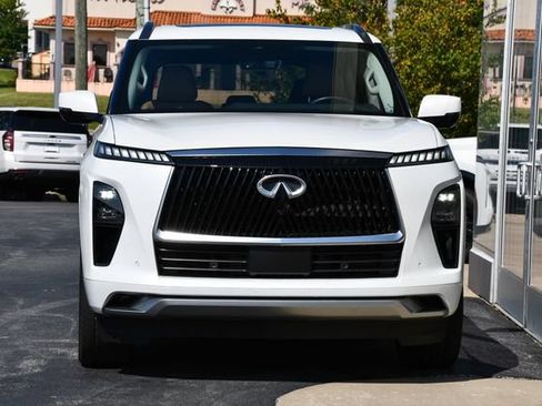 Used 2025 INFINITI QX80 Luxe AWD/4WD image 12