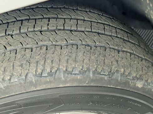 Used 2022 Chevrolet Colorado LT w/ Fleet Safety Package image 9