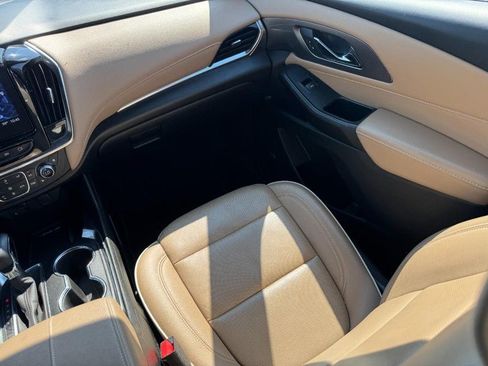 Used 2023 Chevrolet Traverse Premier w/ LPO, Floor Liner Package AWD/4WD image 16