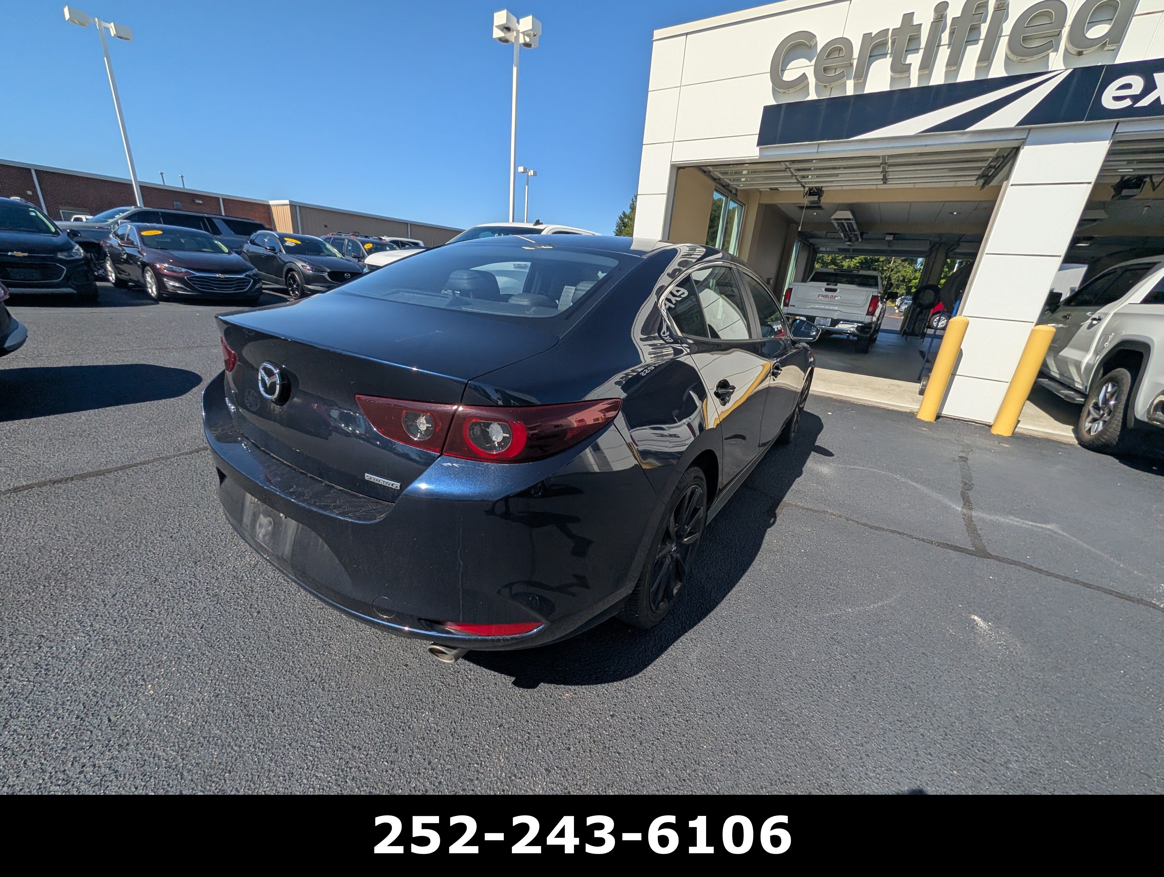 Used 2025 MAZDA MAZDA3 s FWD image 7