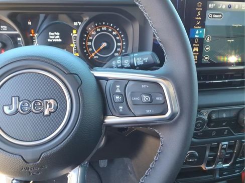 New 2026 Jeep Wrangler Unlimited Sahara AWD/4WD image 20