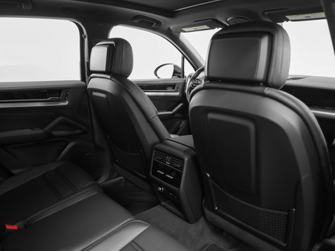 Certified 2026 Porsche Cayenne E-Hybrid AWD/4WD image 28