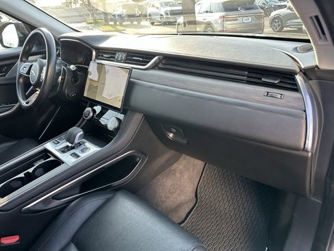 Used 2022 Jaguar F-PACE S image 23