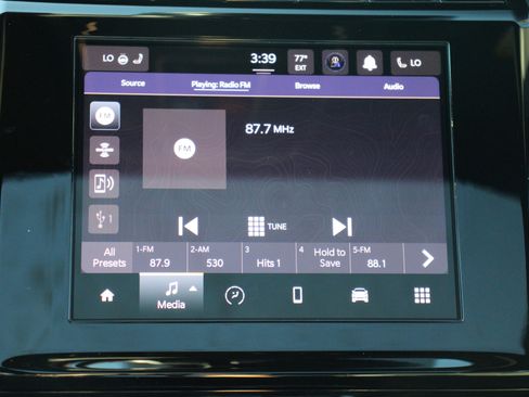 New 2025 Jeep Grand Cherokee L Altitude image 14