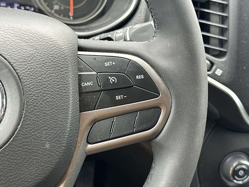 Used 2022 Jeep Cherokee Latitude Lux image 23