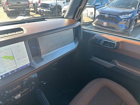 Used 2022 Ford Bronco Outer Banks image 31