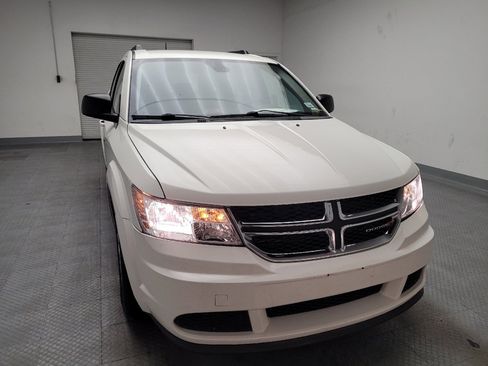 Used 2018 Dodge Journey SE image 14