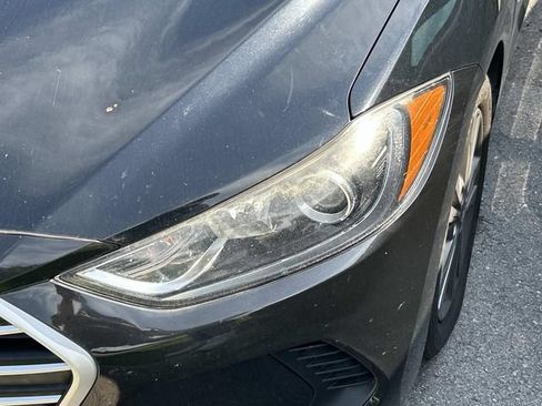 Used 2018 Hyundai Elantra SEL FWD image 8