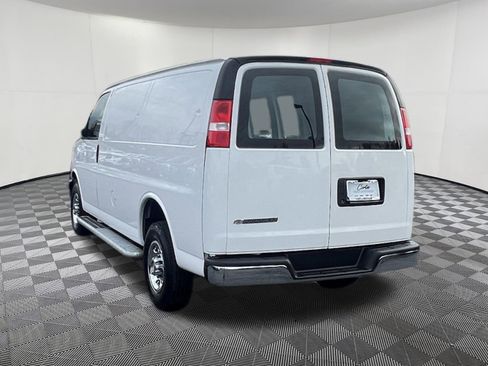 Used 2024 Chevrolet Express 2500 w/ Driver Convenience Package image 4