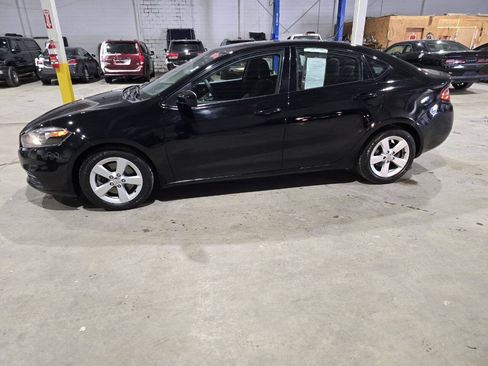 Used 2016 Dodge Dart SXT FWD image 4