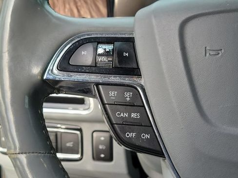 Used 2018 Lincoln Navigator L Reserve AWD/4WD image 23