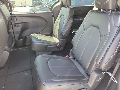New 2026 Chrysler Voyager LX image 11
