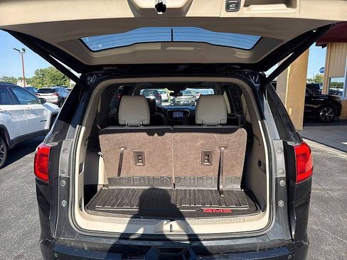 Used 2019 GMC Acadia Denali w/ Technology Package AWD/4WD image 17