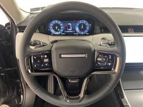 Used 2025 Land Rover Range Rover Evoque Dynamic SE image 14