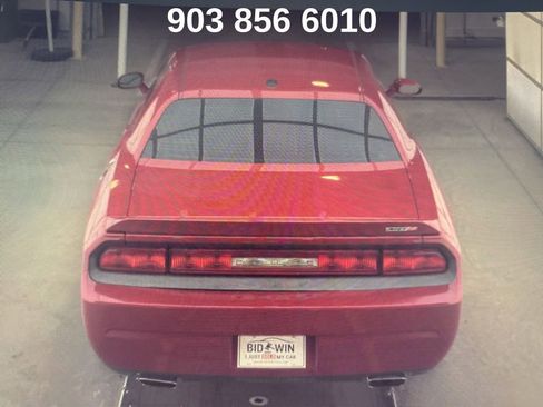 Used 2012 Dodge Challenger SRT8 w/ Premium Sound Group image 15