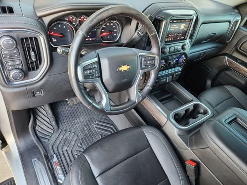 Used 2022 Chevrolet Silverado 2500 LTZ w/ LTZ Texas Edition image 2