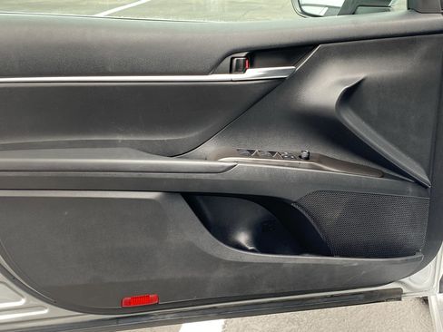 Used 2022 Toyota Camry SE image 23