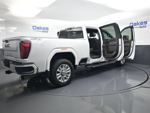 Used 2020 GMC Sierra 2500 Denali w/ Denali Ultimate Package AWD/4WD image 55