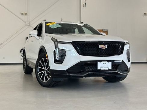 Used 2024 Cadillac XT4 Sport AWD/4WD image 2