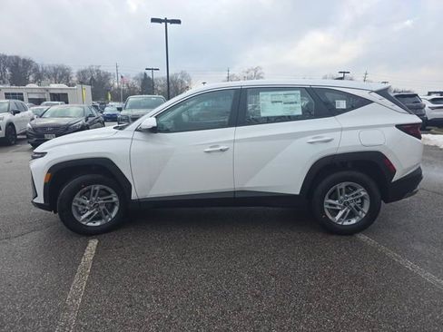 New 2026 Hyundai Tucson SE image 16