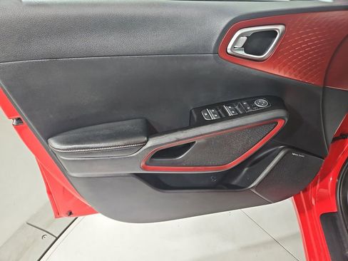 Used 2020 Kia Soul GT-Line Turbo image 11