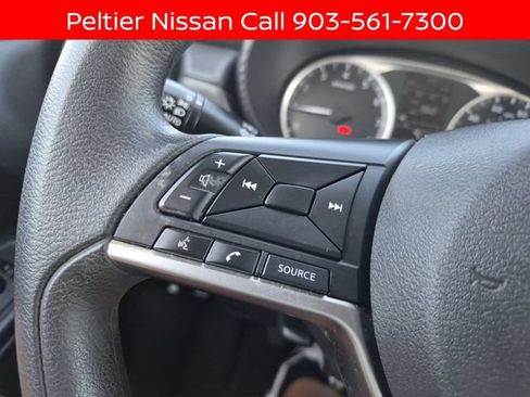 Used 2021 Nissan Versa S FWD image 23