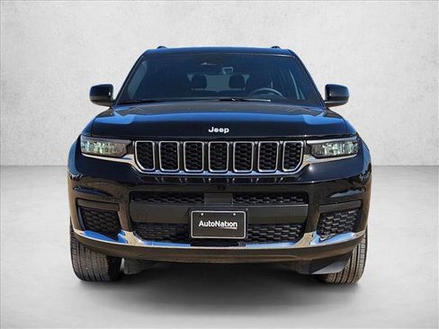 Used 2025 Jeep Grand Cherokee L Laredo RWD image 2