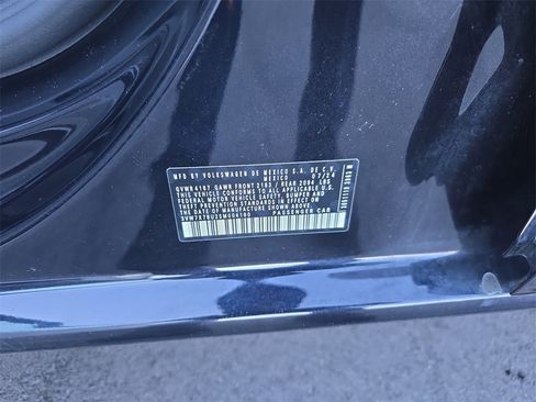 Certified 2025 Volkswagen Jetta SE image 29