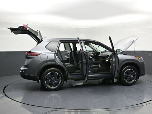 New 2026 Nissan Rogue SV w/ Cold Weather Package image 36