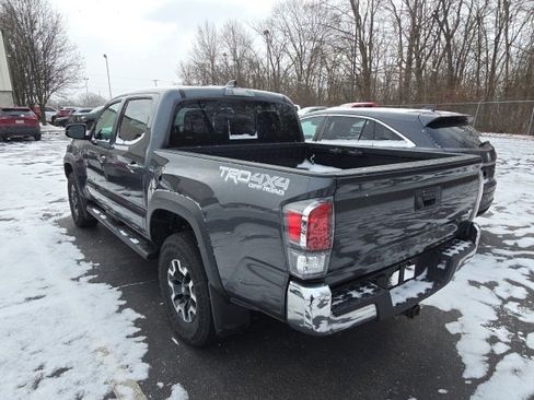 Used 2023 Toyota Tacoma TRD Off-Road image 6