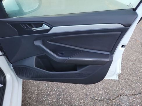 Used 2025 Volkswagen Jetta S FWD image 33