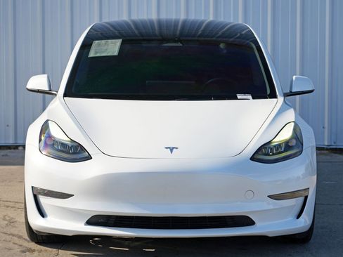 Used 2023 Tesla Model 3 Standard Range image 47