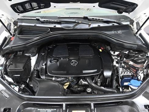Used 2017 Mercedes-Benz GLE 350 4MATIC w/ Premium 1 Package image 33