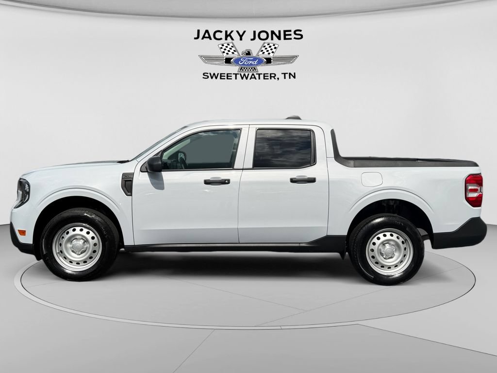Used 2025 Ford Maverick XL w/ Equipment Group 102A AWD/4WD image 2