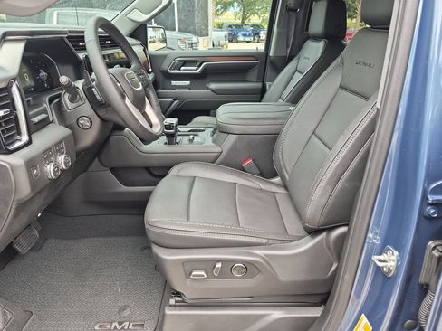 Used 2026 GMC Sierra 1500 Denali w/ Technology Package AWD/4WD image 19