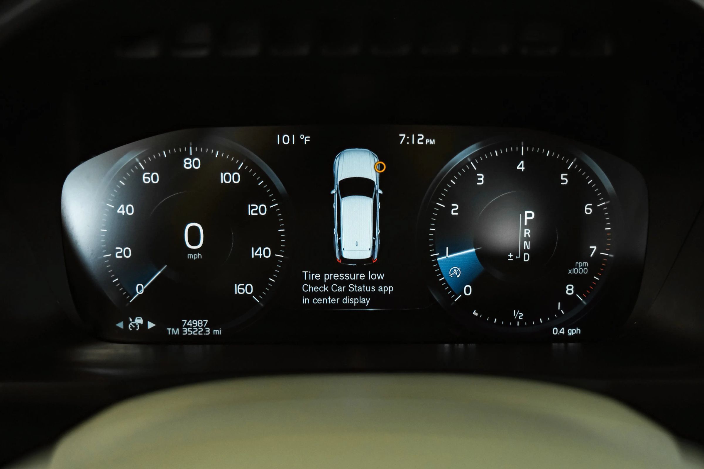 Used 2020 Volvo XC90 T5 Momentum w/ Protection Package Premier FWD image 18