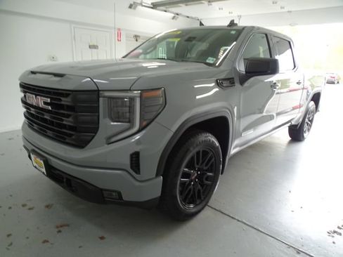 Certified 2024 GMC Sierra 1500 Elevation w/ X31 Off-Road Package AWD/4WD image 16