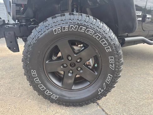 Used 2014 Jeep Wrangler Sport w/ Quick Order Package 24S AWD/4WD image 64