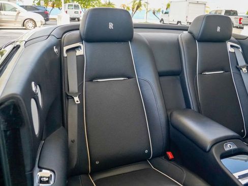 Used 2016 Rolls-Royce Dawn image 87