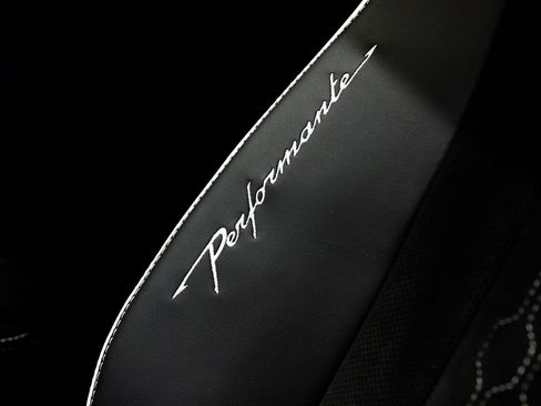 Used 2024 Lamborghini Urus Performante image 32