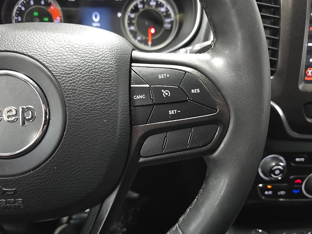 Used 2022 Jeep Cherokee Trailhawk w/ Premium Leather Package AWD/4WD image 22