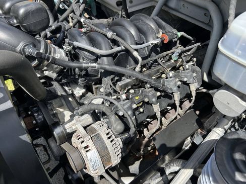 Used 2023 Ford F650 2WD Regular Cab Super Duty image 64
