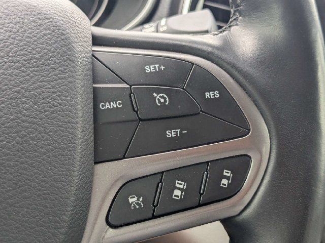 Used 2020 Jeep Cherokee Limited w/ Technology Group AWD/4WD image 28