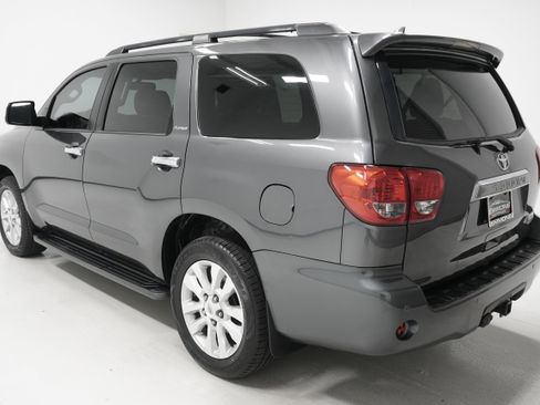 Used 2015 Toyota Sequoia Platinum image 5